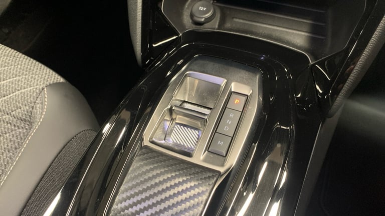 2024 Peugeot 2008 1.2 PureTech Allure SUV 5dr Petrol EAT Euro 6 (s/s) (130 ps) SUV Petrol Automatic