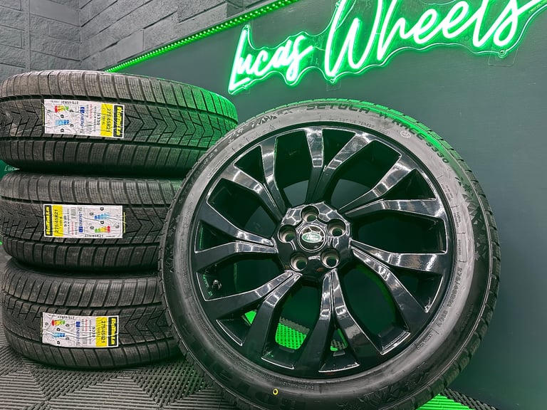Genuine Range Rover 21" Powder Coated Black Style 7001 - Sport Vogue Discovery & NEW Winter tyres!
