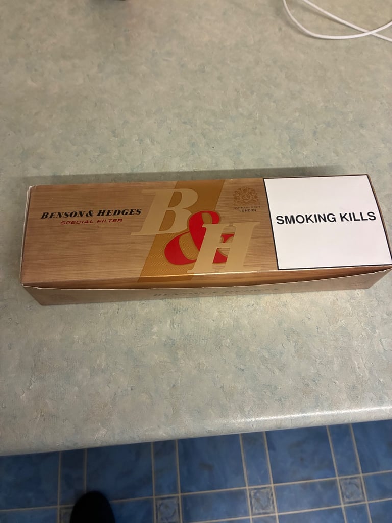 9 left in sleeve Box