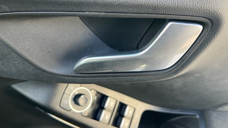 2023 Ford Puma 1.0 EcoBoost Hybrid mHEV Titanium 5dr DCT Petrol Hatchback Hatchback Petrol Automatic