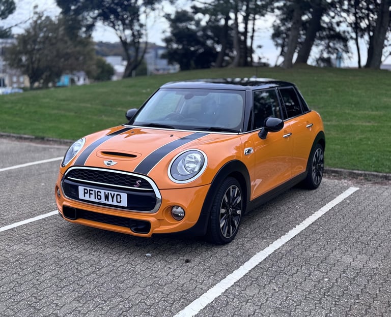 2016 F55 Mini Cooper S 2.0 Very Low Mileage 
