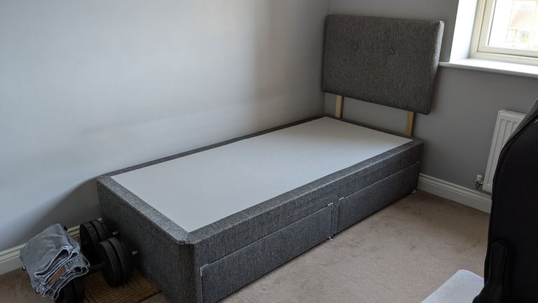 Single divan bed 