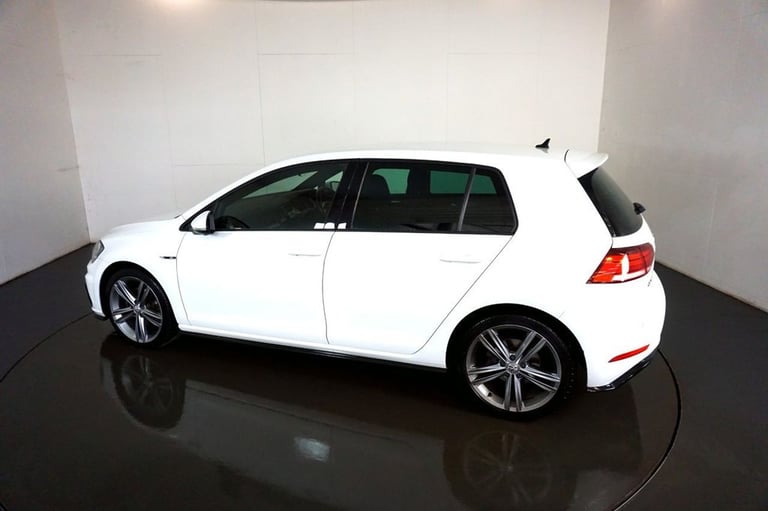 2017 Volkswagen Golf 2.0 TDI R-Line Hatchback 5dr Diesel Manual Euro 6-BLUETOOTH-ADAPTIVE CRUISE ...