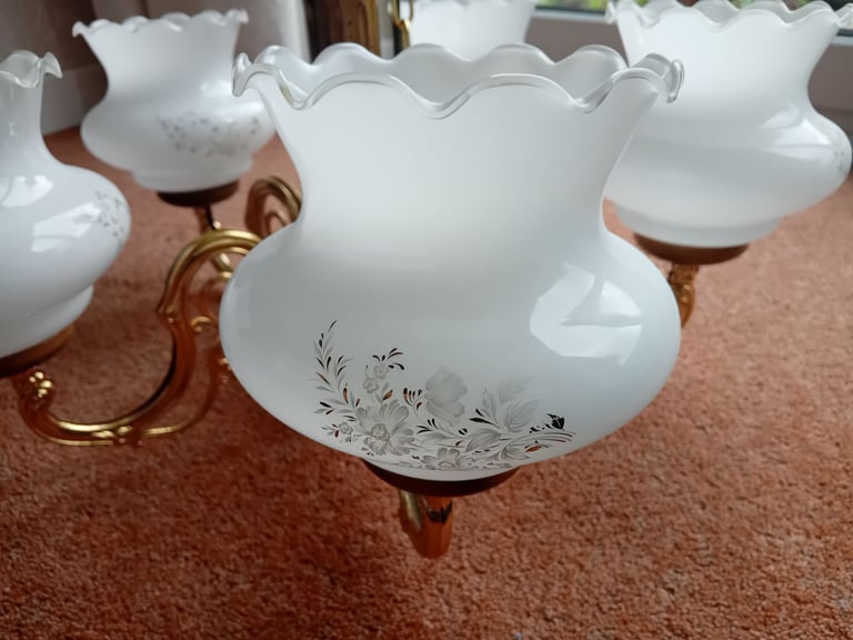 Traditional wood and glass chandelier pendant light 