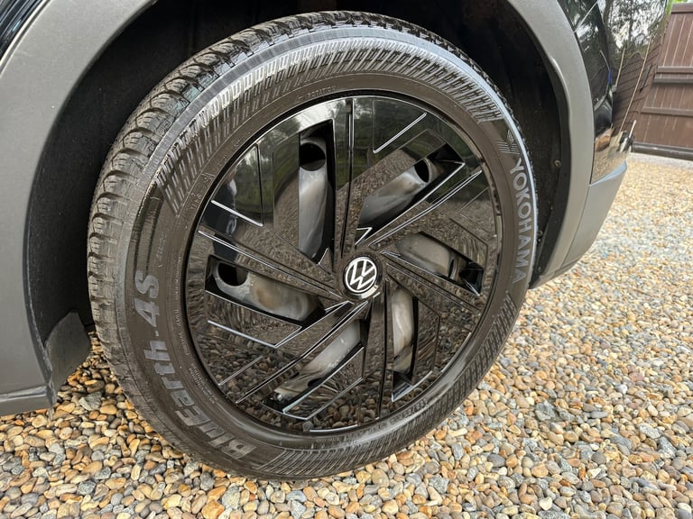 2021 71 REG VOLKSWAGEN ID4 - 77 kWh - LIFE PRO PERFORMANCE - ELECTRIC - 1 OWNER