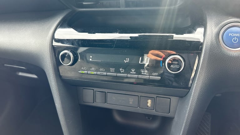 2021 Toyota Yaris Cross 1.5 Hybrid Design 5dr CVT Hybrid Estate Estate Hybrid Automatic