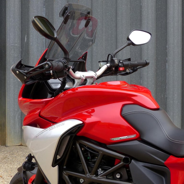 2018 MV AGUSTA TURISMO VELOCE 800 LUSSO – STUNNING, FSH, EXCELLENT CONDITION