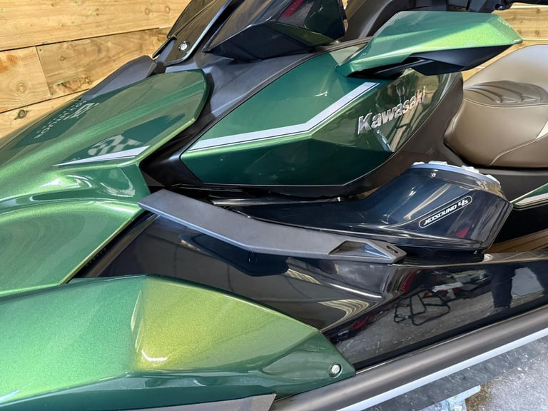 KAWASKAKI ULTRA 310LX 2024 JET SKI BRAND NEW UK MAIN DEALER