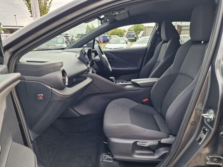 2024 Toyota C-HR 2.0 VVT 13.6kWh Design CVT Euro 6 (s/s) 5dr HATCHBACK Petrol/Electric Hybrid Aut...