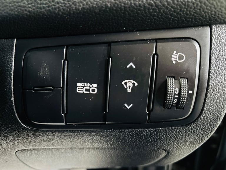 2013 Kia Ceed 1.6 CRDi 2 Auto Euro 5 5dr HATCHBACK Diesel Automatic