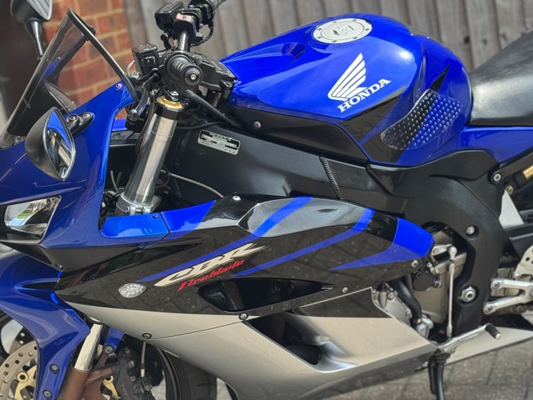 HONDA CBR 1000 RR FIREBLADE 2006 (06) SUPER SPORT 