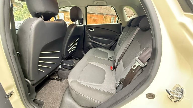 2016 Renault Captur 0.9 TCE 90 Dynamique S Nav 5dr HATCHBACK Petrol Manual