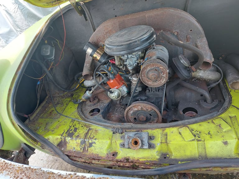 VW Karmann Ghia 