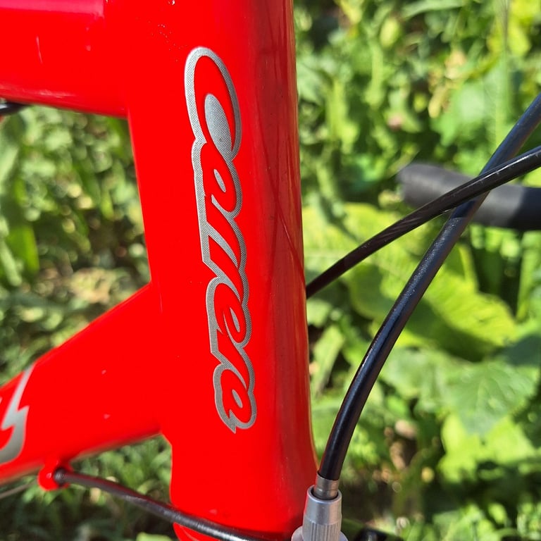 Carrera Vanquish aluminium frame racing bike upgraded 