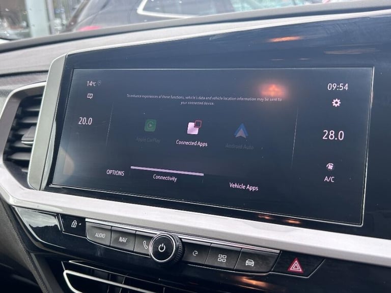 2023 Vauxhall Crossland X 1.6 14.2kwh Ultimate Suv 5dr Petrol Plug In Hybrid Auto Euro 6 (s/s) (2...