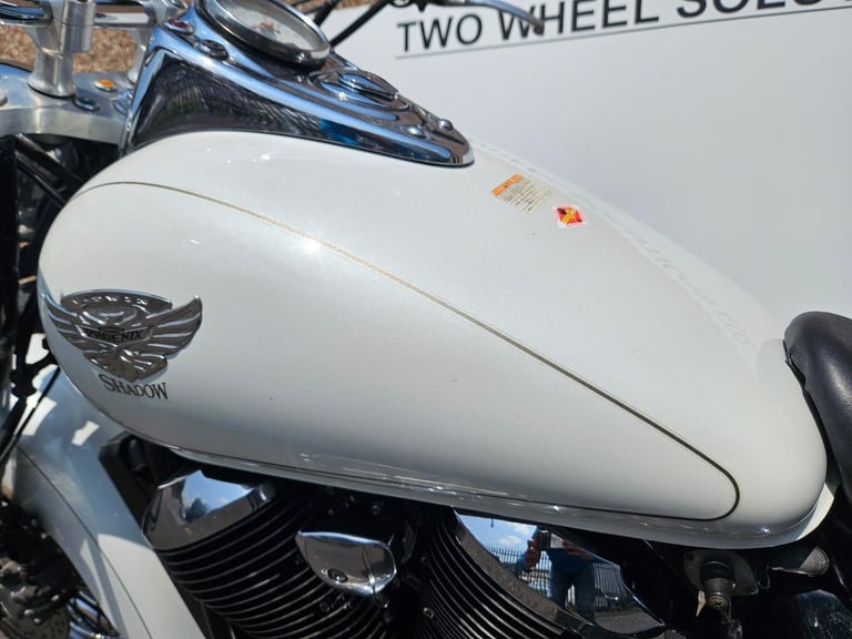Honda VT400 shadow phoenix 