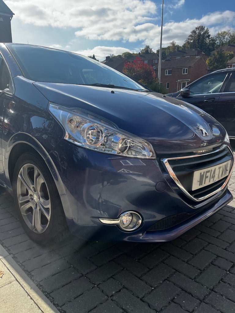 Peugeot, 208, Hatchback, 2014, Manual, 1398 (cc), 5 doors