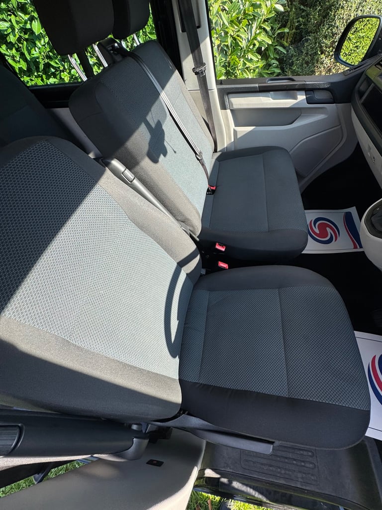 2018 Volkswagen Transporter 2.0 TDI BMT 150 Highline Kombi Van DSG WINDOW VAN Diesel Automatic