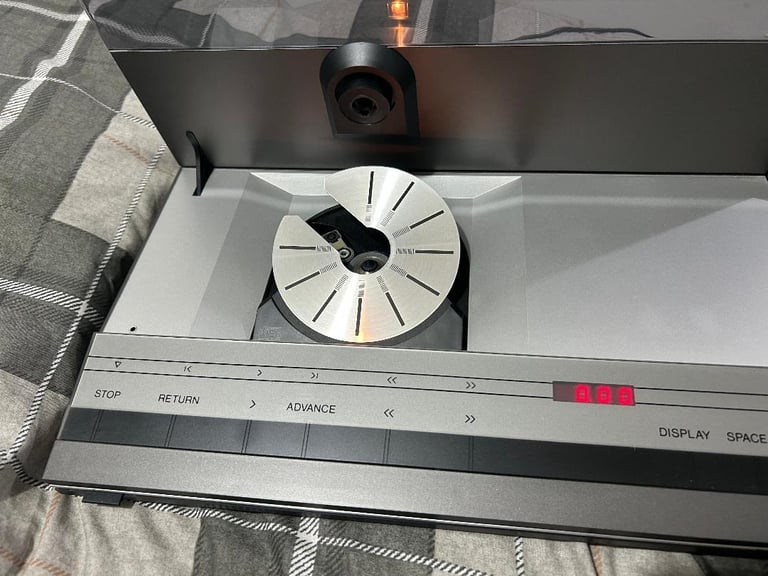 image for  PENDING. B&O Bang & olufsen Beogram CD 3300 CD player