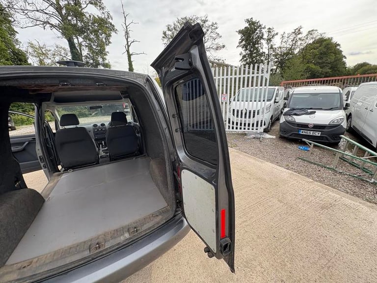2014 Volkswagen Caddy Caddy C20 Highline TDI BlueMotion Technology Semi-Auto Panel Van DIESEL Aut...
