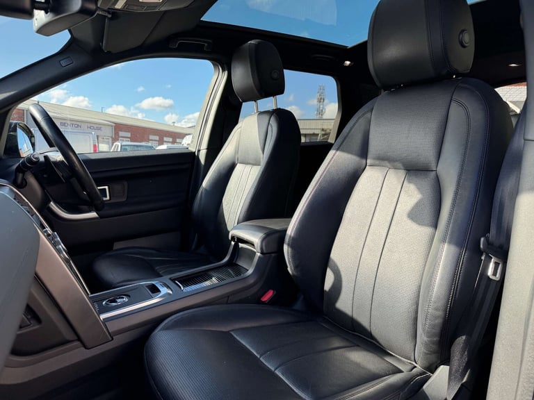 2019 Land Rover Discovery Sport 2.0 Discovery Sport Landmark TD4 Automatic 4WD 5dr - NATIONAL DEL...