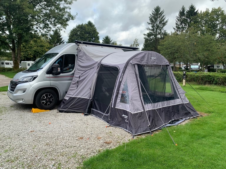CAMPERVAN MOTORHOME AWNING VANGO KELA III TALL INFLATABLE DRIVE AWAY AWNING, PUMP & FITTINGS