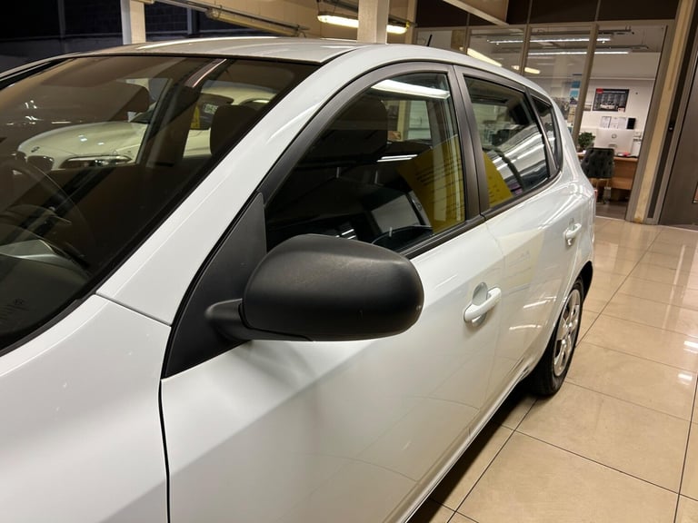 2011 Kia Ceed 1.4 1 Euro 5 5dr HATCHBACK Petrol Manual