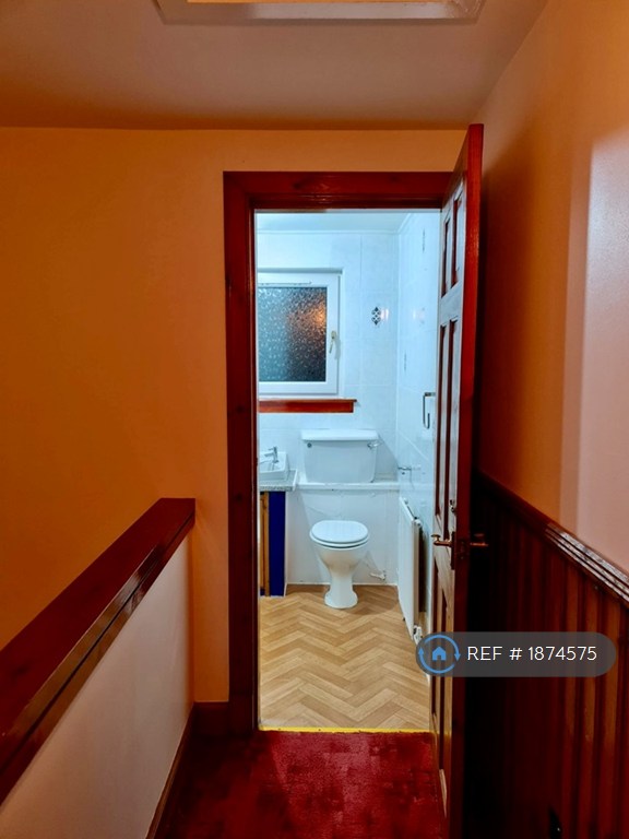 2 bedroom flat in King Street, Dundee, DD1 (2 bed) (#1874575)
