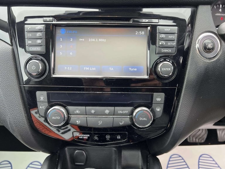 2016 Nissan Qashqai 1.2 DiG-T N-Connecta 5dr Xtronic HATCHBACK PETROL Automatic