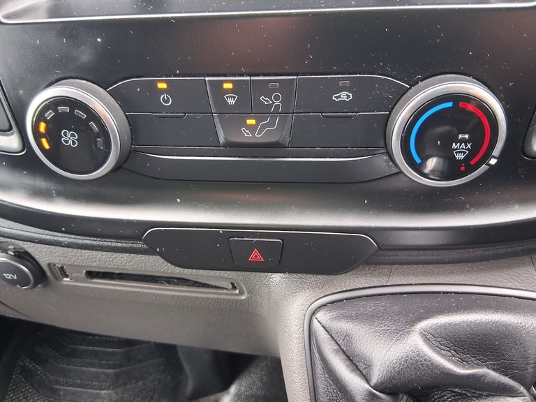 2018 Ford Transit Custom 2.0 TDCi 105ps Low Roof Van PANEL VAN Diesel Manual