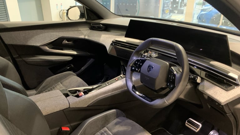 2024 Peugeot 3008 1.2 MHEV GT SUV 5dr Petrol Hybrid e-DSC Euro 6 (s/s) (136 ps) SUV Hybrid Automatic