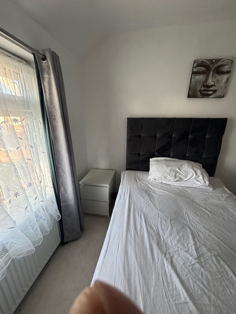 Large room to rent £500 incl Spaulding common 