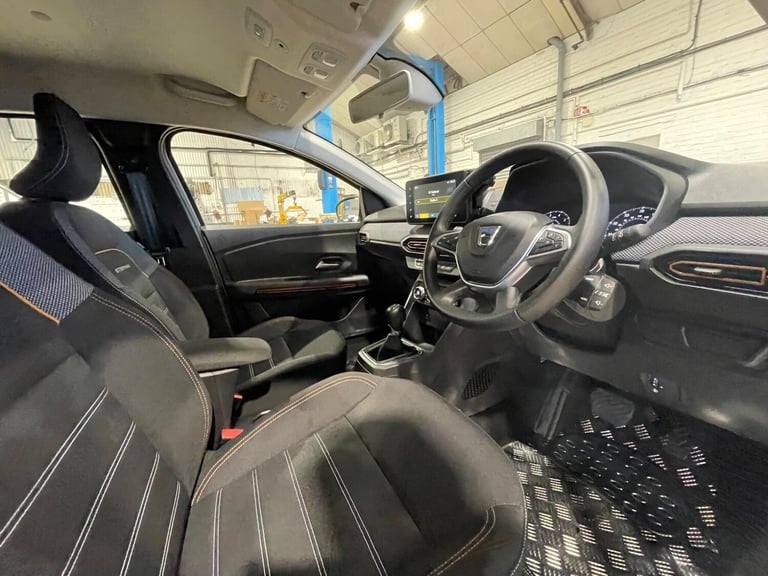 2022 Dacia Sandero Stepway 1.0 TCe Prestige CVT Euro 6 (s/s) 5dr HATCHBACK Petrol Automatic