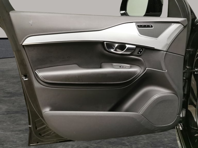 2019 Volvo XC90 2.0h T8 Twin Engine 11.6kWh R-Design SUV 5dr Petrol Plug-in Hybrid Auto 4WD Suv P...