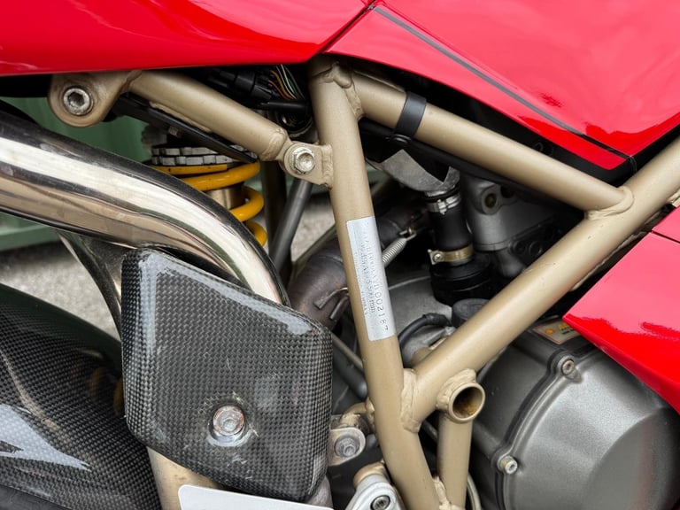 Ducati 748 BP Red 2000 Model 11000 miles Excellent History Belts Changed Termis