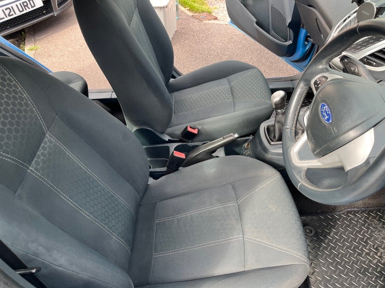 Ford, FIESTA, Hatchback, 2011, Manual, 1242 (cc), 5 doors