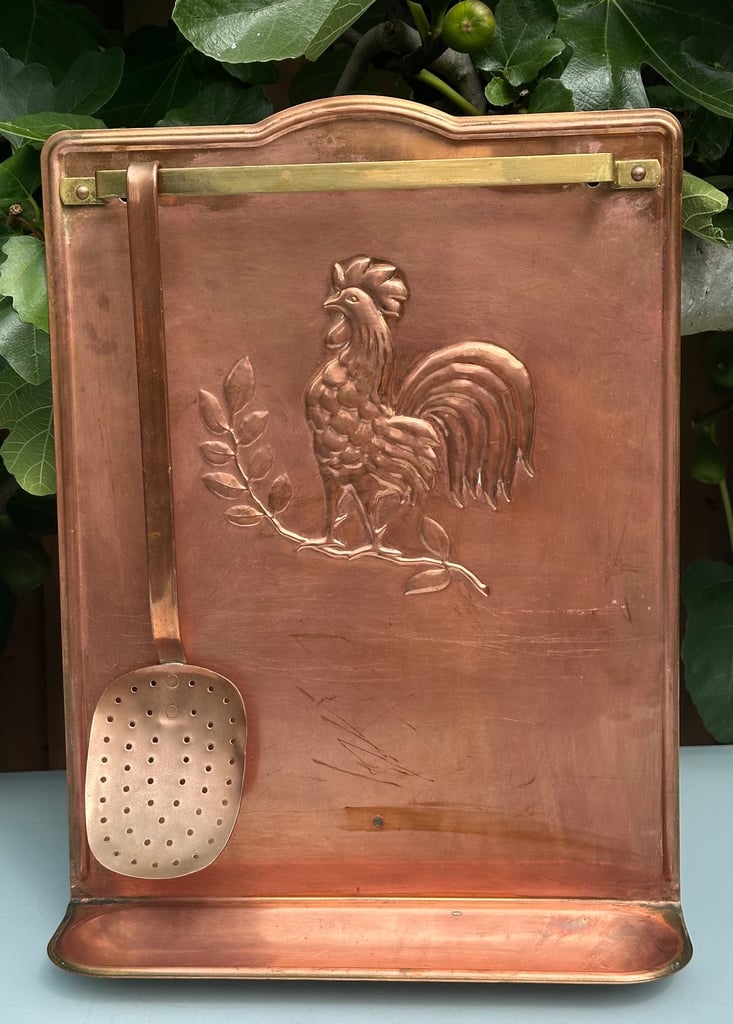 VINTAGE FRENCH COPPER KITCHEN UTENSIL RACK, COQ, COCKEREL HANGING RAIL - 49x37cm - WILL POST!