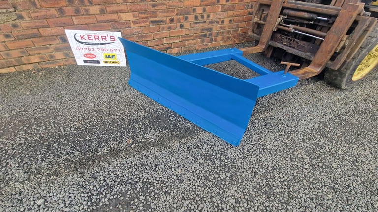 Forklift 4ft angled snow plough unused tractor 