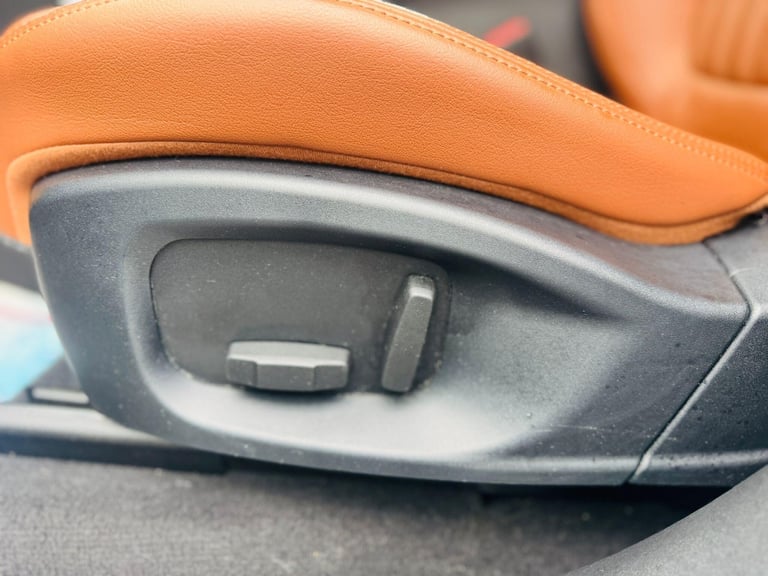 2017 Jaguar F-Pace 2.0d Portfolio 5dr Auto AWD ESTATE DIESEL Automatic