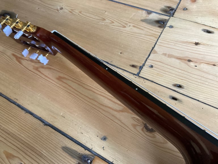 Yamaha CG-150 SA Classical Guitar Solid Top 1990s