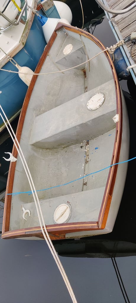 Dinghy fiberglass punt