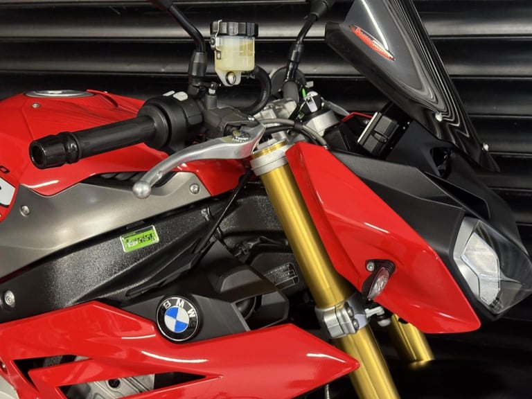 BMW S1000R SPORT  Only 7130 Miles BMW Servicing