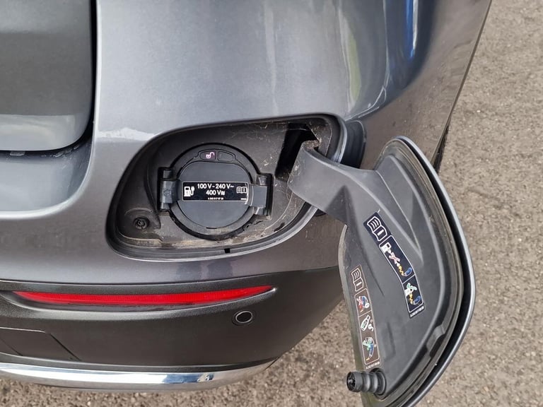 2020 Mercedes-Benz GLC 2.0 GLC300de 13.5kWh AMG Line (Premium) G-Tronic+ 4MATIC Euro 6 (s/s) 5dr ...