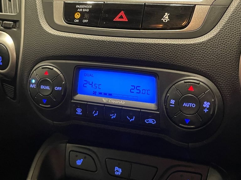 2013 Hyundai Ix35 1.7 CRDi Premium SUV 5dr Diesel Manual Euro 5 (s/s) (115 ps) Diesel Manual