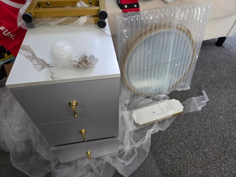 image for Small draw unit and mirror 