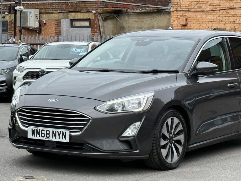 2018 Ford Focus 1.0T EcoBoost Zetec Euro 6 (s/s) 5dr HATCHBACK Petrol Manual