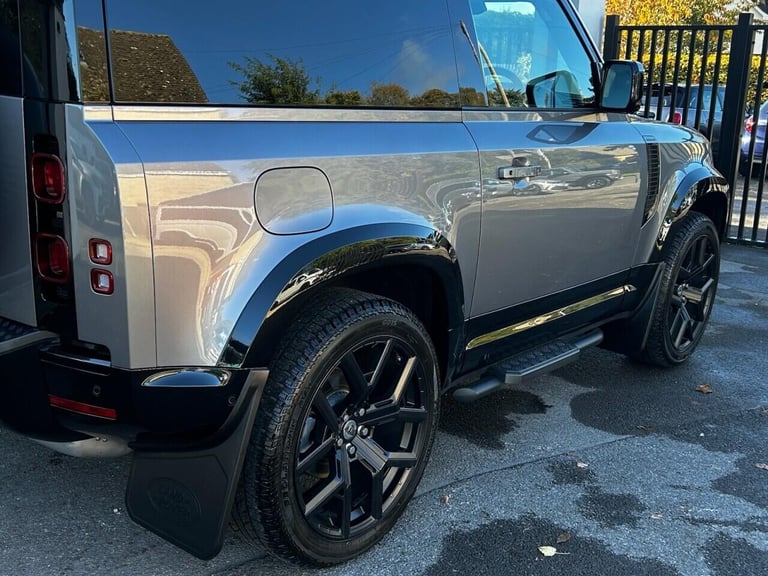 2023 Land Rover Defender 3.0 D250 Hard Top HSE Auto PANEL VAN DIESEL Automatic