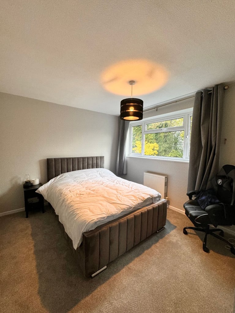 3 bed detached house to rent