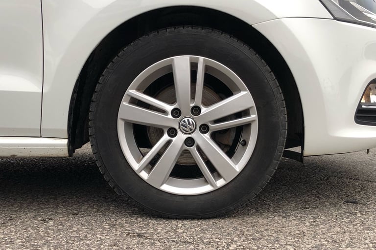 2016 Volkswagen Polo 1.2 TSI Match 3dr DSG Hatchback PETROL Automatic