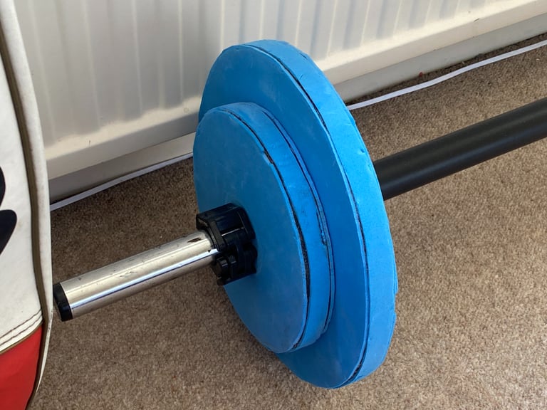 Weight bar with padded 30kg weights